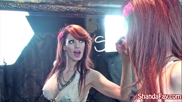 XXX Canadian MILF Shanda Fay Fucks Herself In Front of Mirror legnépszerűbb videók