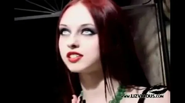 XXX Liz Vicious Gothic Prayer toppvideoer