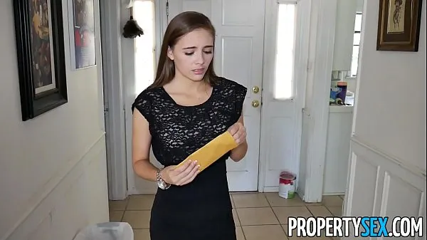XXX PropertySex - Hot petite real estate agent makes hardcore sex video with client κορυφαία βίντεο