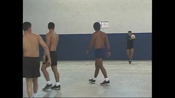 XXX Gangbang in gym top video's