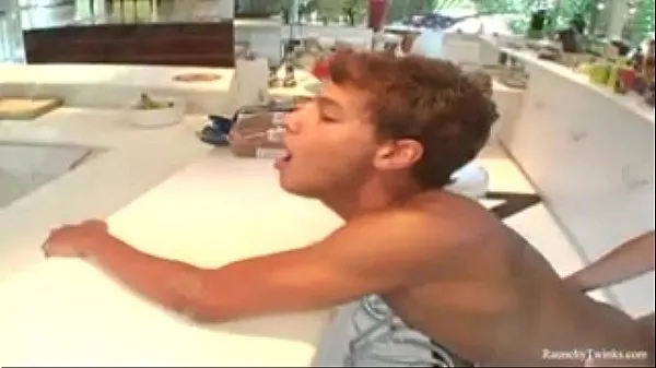 XXX سب سے اوپر کی ویڈیوز raunchy twinks aaron and dave fucking in the kitchen