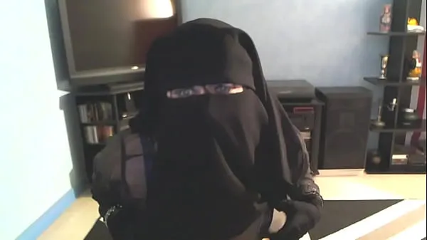 XXX Muslim girl revealing herself Video teratas