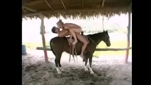 XXX on the horse najboljših videoposnetkov