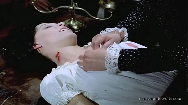 XXX Helga Liné saga de los Dracula 1973 أفضل مقاطع الفيديو