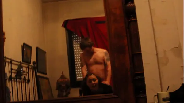 XXX American Brian Gordon fucks Russian Svetlana Sokolova in an Istanbul bed วิดีโอยอดนิยม