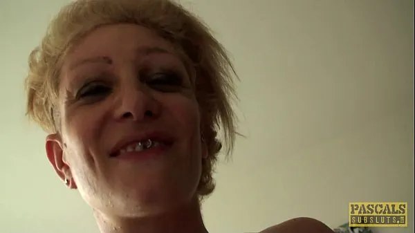 XXX Inked UK Prostituierte rau im Arsch von Maledom geschimpft Top-Videos