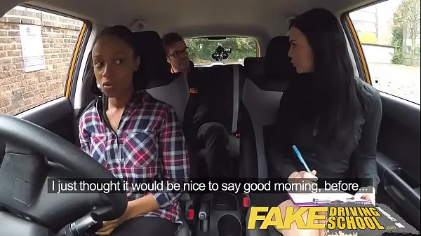 XXX Fake Driving School busty black girl fails test with lesbian examiner en iyi Videolar
