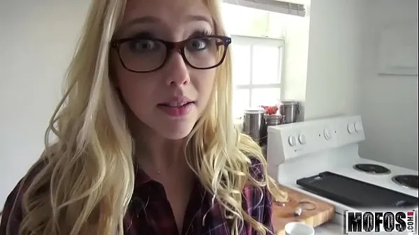 XXX Blonde Amateur Spied on by Webcam video starring Samantha Rone bästa videor