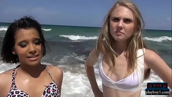 XXX Amateur teen picked up on the beach and fucked in a van Video teratas