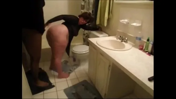 XXX Fat White Girl Fucked in the Bathroom najlepšie videá