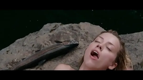 XXX Amber Heard - The River Why toppvideoer