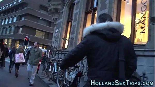 XXX Dutch hooker in fishnets Video hàng đầu