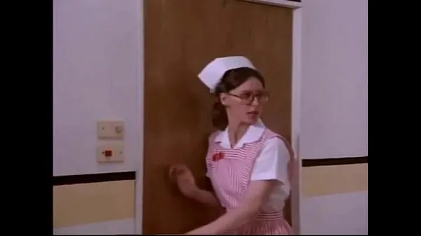 XXX Sexy hospital nurses have a sex treatment /99dates Video teratas