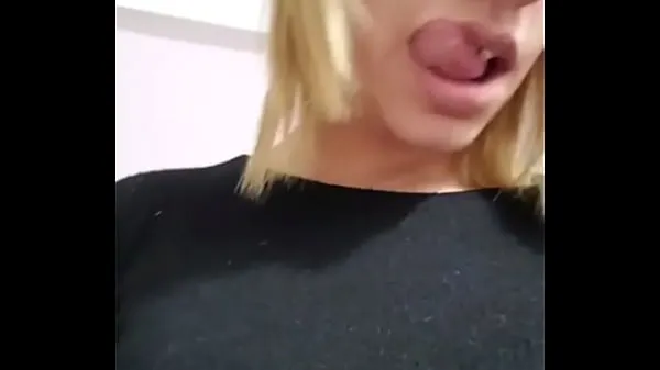 XXX Blonde with a nice ass turra top Videos