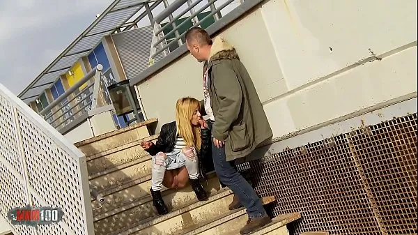 XXX سب سے اوپر کی ویڈیوز Public blowjob while peeing and outdoor fucking with dulce Chiki