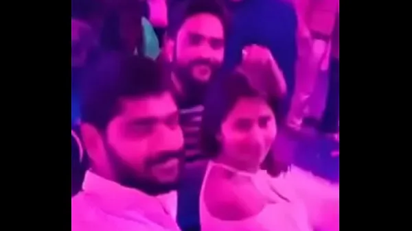 XXX Swathi naidu night life dancing in pub bästa videor