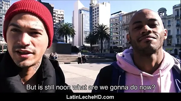 XXX Young Latino Guy Meets Black Guy For Paid Sex For Filmmaker POV najlepšie videá