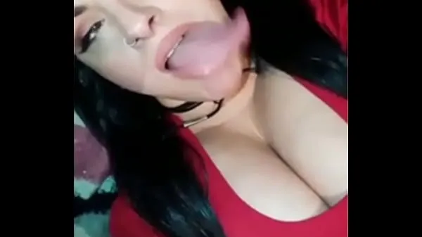 XXX Long Tongue and Throat Show toppvideoer