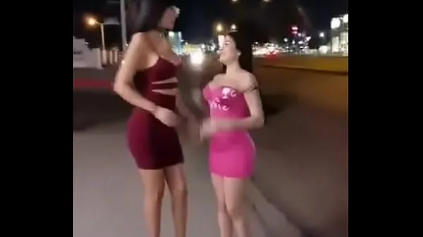 XXX Two whores get naked in public Video teratas