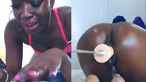 XXX Ebony cam girl squirts Video hàng đầu
