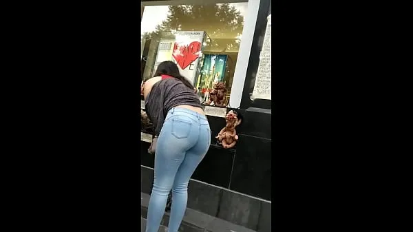 XXX Big ass with tight jeans toppvideoer