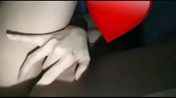 XXX Argentinian girl touches herself for me热门视频