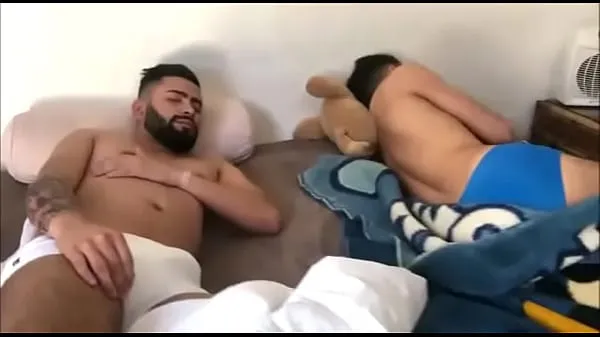XXX WAKE UP BUGGING MY step BROTHER Video teratas