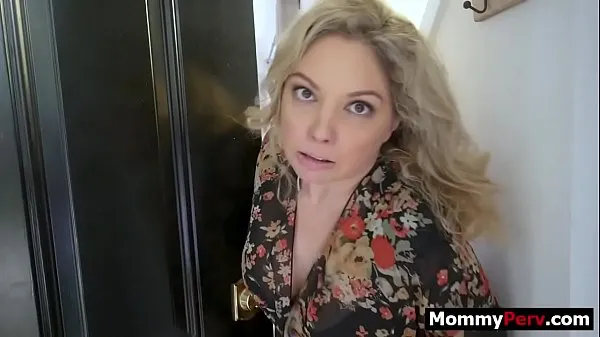 XXX Angry chubby stepmom makes stepson lick & fuck her pussy legnépszerűbb videók
