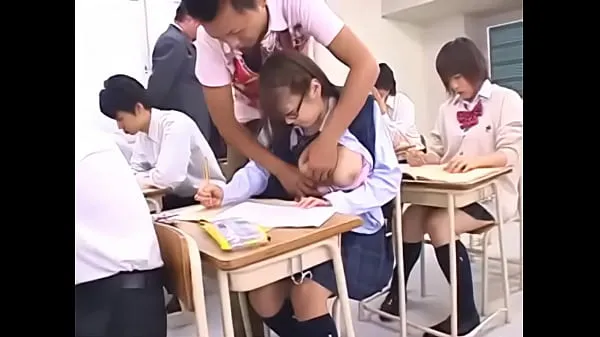 XXX Students in class being fucked in front of the teacher | Full HD热门视频