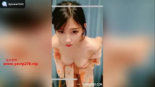 XXX Another female anchor goes to the sea, but still can't resist the temptation of money top Videos