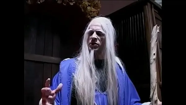 XXX Gandalf the Gray found the bottom of the well of the power of the ring to young busty blonde lady Avy Scott and she seduces debauched king 상위 동영상