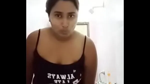 XXX Swathi naidu nude bath and showing pussy latest part-1 najboljših videoposnetkov