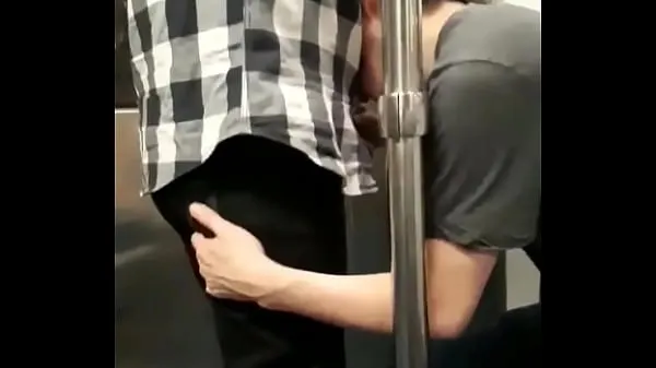 XXX boy sucking cock in the subway วิดีโอยอดนิยม