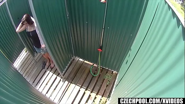 XXX Public Spycam Caught Girl in Shower κορυφαία βίντεο