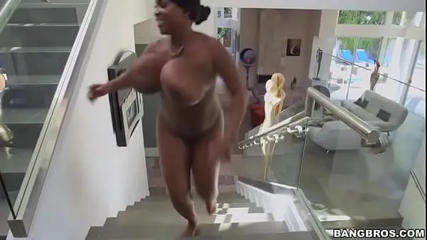 XXX Big Ebony Tits Swaying Running أفضل مقاطع الفيديو