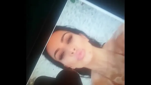 XXX Cum Tribute Kim Kardashian top videoer