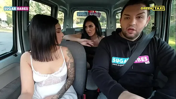 XXX SUGARBABESTV: Greek Taxi - Lesbian Fuck In Taxi suosituinta videota