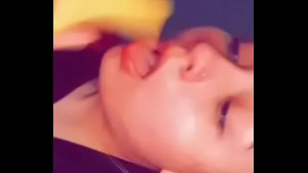 XXX My Horny bitch sucking on a banana wanting me Video teratas