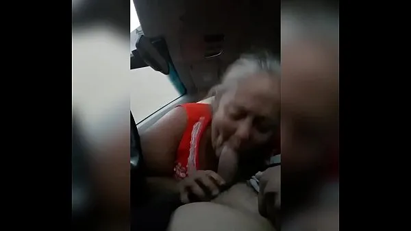 XXX Grandma rose sucking my dick after few shots lol Video teratas