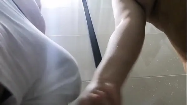 XXX I spied on my mamasita neighbor while bathing and when she realized it, I put her to suck my dick (part 1 najlepšie videá