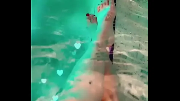 XXX Sexy Native Feet In Swimming Pool top Videos
