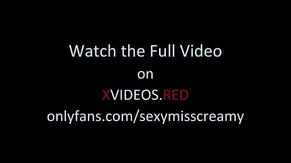 XXX仕事帰りに公共駐車場に妻を溺愛し、4Kで絶頂するまで盗撮犯-MissCreamyトップビデオ