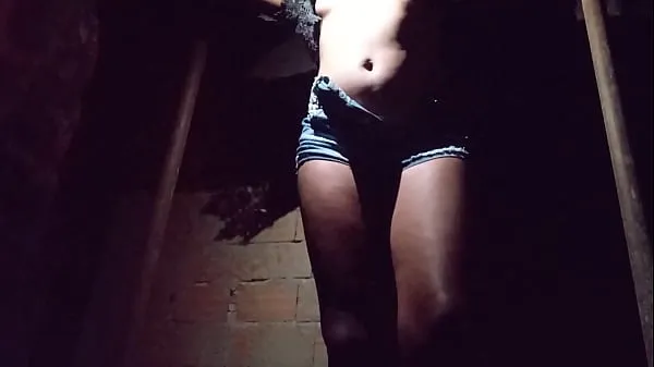 XXX here is my hot sister-in-law big ass in the dark behind the house fucked Video teratas