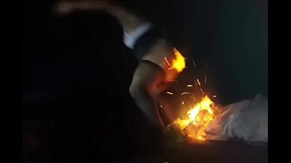 XXX Shemale Slut Satanic Priestess Offers Her Ass To The Fire Video teratas