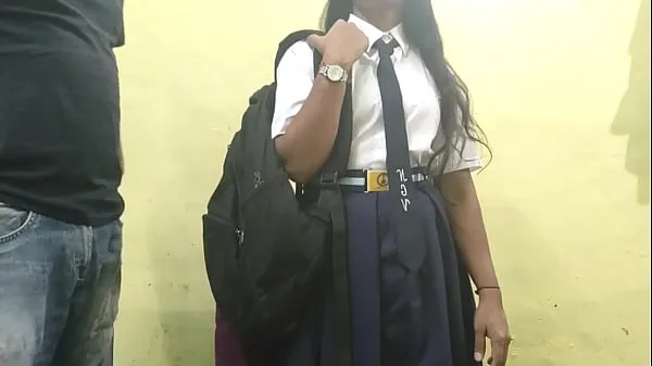 XXX If the homework of the girl studying in the village was not completed, the teacher took advantage of her and her to fuck (Clear Vice शीर्ष वीडियो