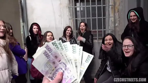 XXX CzechStreets - Teen Girls Love Sex And Money bästa videor