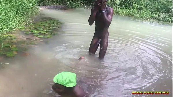 XXX BANG KING EMPIRE - ENJOYING SLOW AND STEADY SEX IN THE STREAM WITH AFRICAN EBONY VILLAGE HUNTER'S WIFE Video teratas