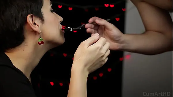 XXX Happy Valentines Day! I clean her cum facial with a spoon, then she eats it Video hàng đầu