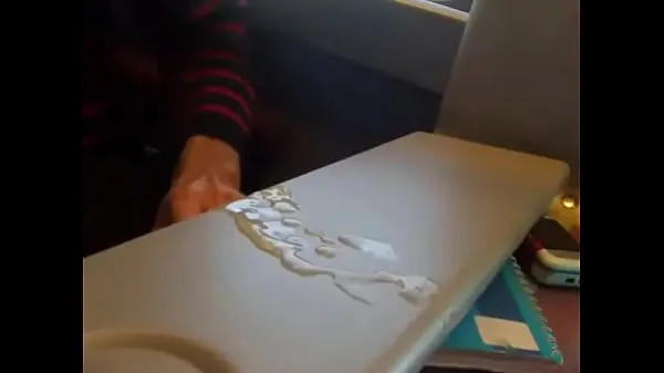 XXX amateur cumming a lot on the train najlepšie videá