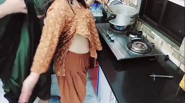 XXX Pakistani XXX House Wife,s Both Holes Fucked In Kitchen With Clear Hindi Audio bästa videor